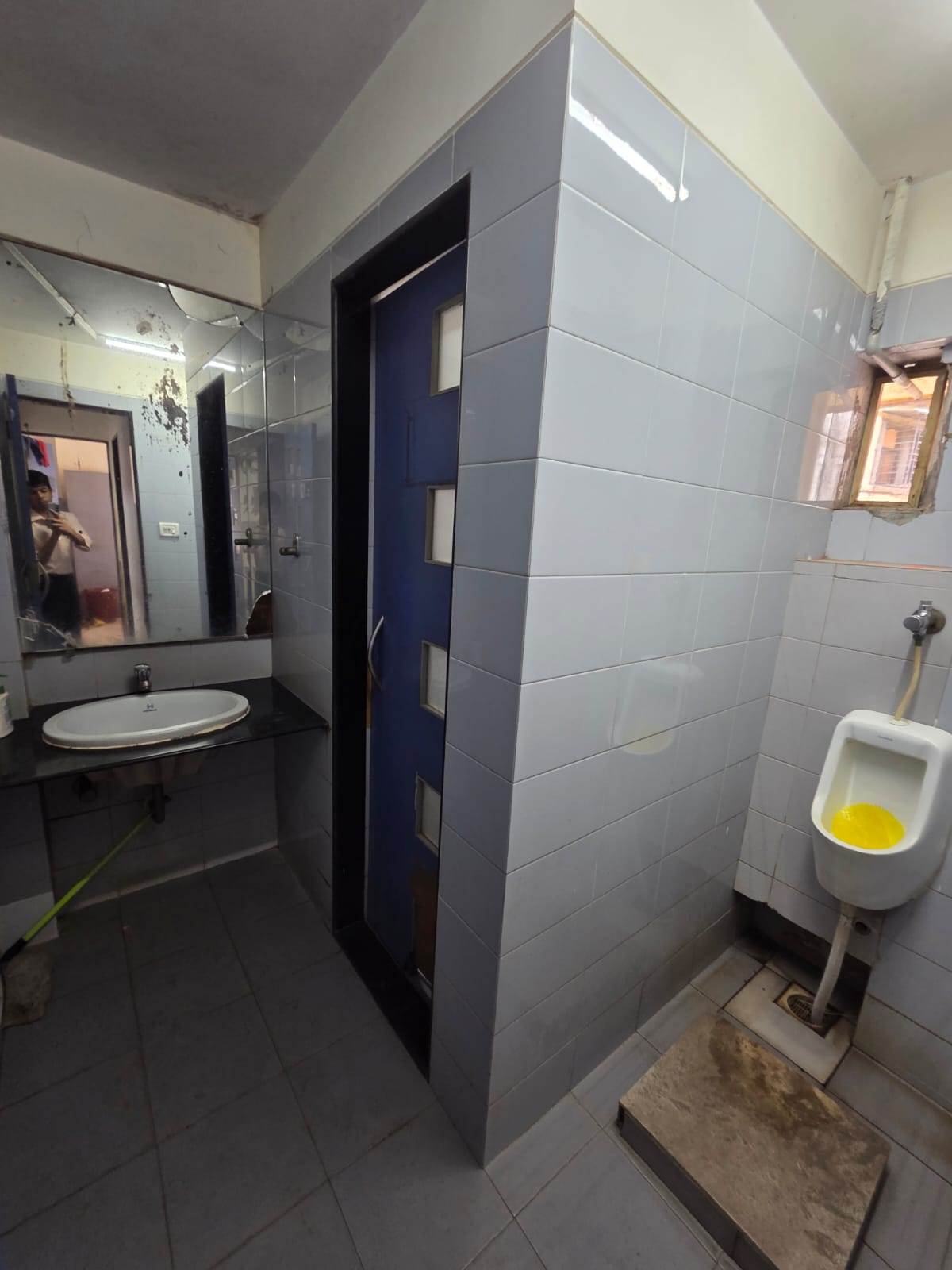 Premium Commercial Office Space for Rent in Borivali West — Photo 3